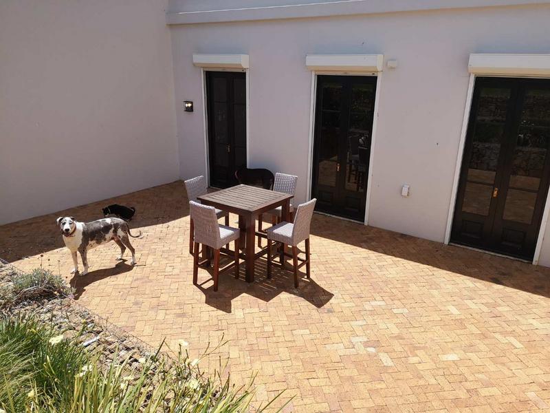 5 Bedroom Property for Sale in Sir Lowrys Pass Village Western Cape